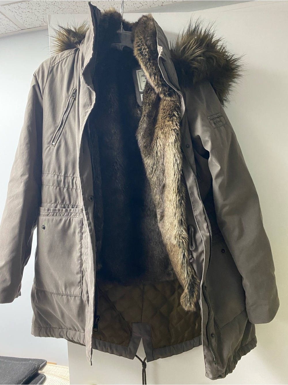 Abercrombie & Fitch Taupe Faux-Fur Lined Puffer Parka with Hood